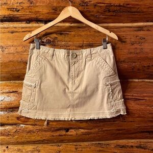 🧁 Old Navy Low Rise Cargo Skirt 🧁